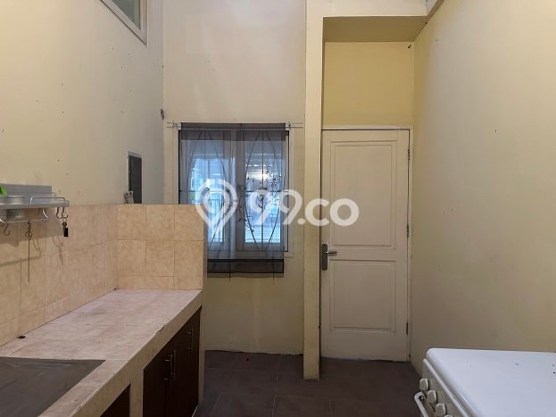 Disewakan! Rumah 3 Kamar Tidur &
3 Kamar Mandi di Pondok Indah, Jakarta Selatan Disewakan! Rumah 3 Kamar Tidur &
3 Kamar Mandi di Pondok Indah, Jakarta Selatan