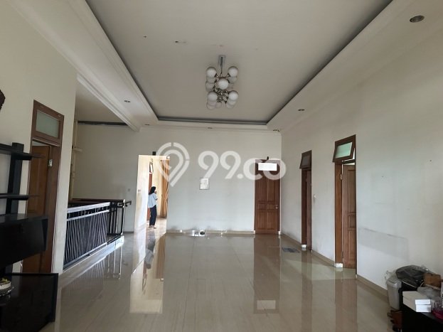 Hot Offer Hunian Mewah Ideal dan Luas di Kebon Jeruk, Jakarta Barat Hot Offer Hunian Mewah Ideal dan Luas di Kebon Jeruk, Jakarta Barat