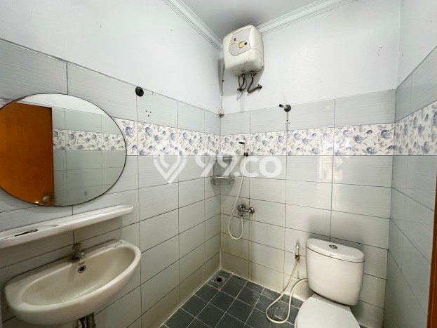 Rumah Luxury Modern Tanpa Renovasi di Pondok Indah Jakarta Selatan Rumah Luxury Modern Tanpa Renovasi di Pondok Indah Jakarta Selatan