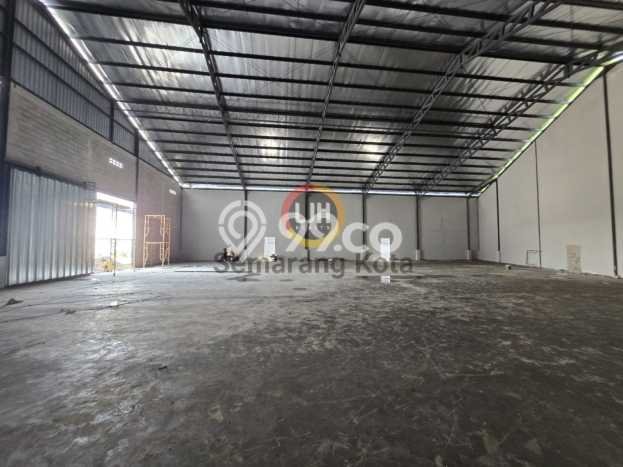 Unit Gudang Dijual di Ngaliyan Semarang 1300m2 Unit Gudang Dijual di Ngaliyan Semarang 1300m2