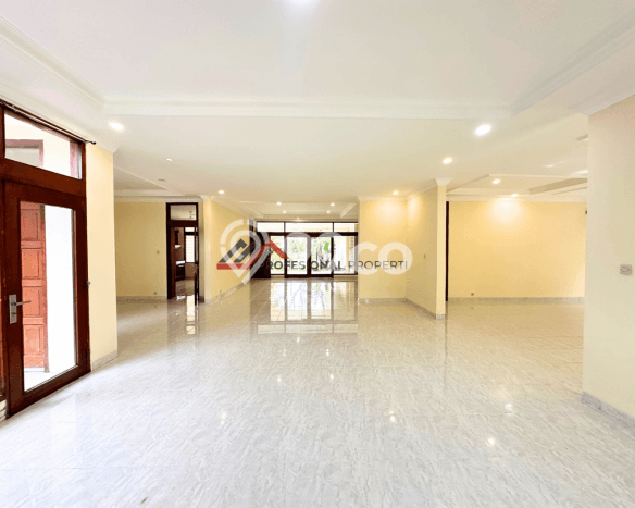 Sewa Rumah Nyaman di Kemang LT 1400m2 / LB 750m2 Kondisi Bagus Sewa Rumah Nyaman di Kemang LT 1400m2 / LB 750m2 Kondisi Bagus