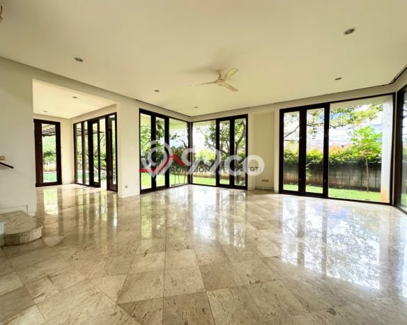 Rumah Mewah LB 700m2 Siap Huni Desain Elegan di Kemang, Jakarta Selatan Rumah Mewah LB 700m2 Siap Huni Desain Elegan di Kemang, Jakarta Selatan
