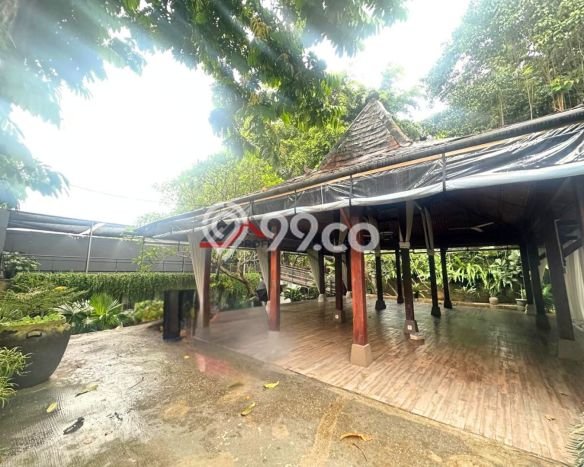 Unit Komersial Dijual di Jakarta Selatan LT 1344m2 & LB 610m2 Unit Komersial Dijual di Jakarta Selatan LT 1344m2 & LB 610m2