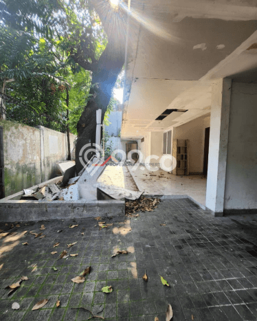 Siap Huni Rumah Mewah 3 Kamar di Kebayoran Baru Dekat ke Mana Saja Siap Huni Rumah Mewah 3 Kamar di Kebayoran Baru Dekat ke Mana Saja