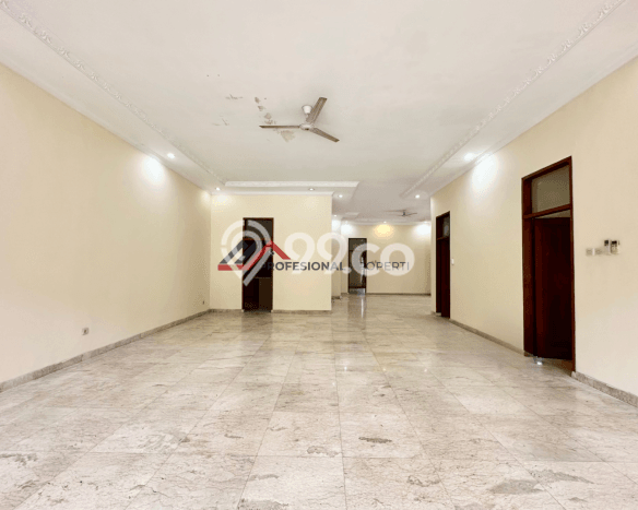 Rumah Mewah LB 600m2 Siap Pakai Desain Elegan di Kemang, Jakarta Selatan Rumah Mewah LB 600m2 Siap Pakai Desain Elegan di Kemang, Jakarta Selatan