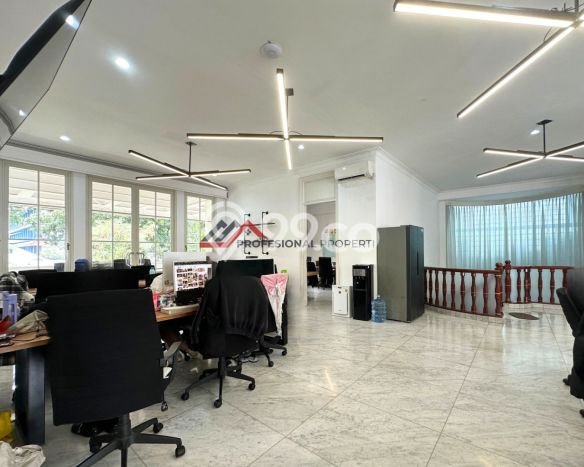 Dijual Hunian Mewah dengan Fasilitas Sekitar Lengkap di Kebayoran Baru, Jakarta Selatan Dijual Hunian Mewah dengan Fasilitas Sekitar Lengkap di Kebayoran Baru, Jakarta Selatan