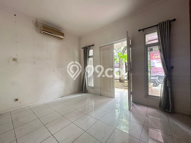 Rumah Luas Asri 3 KT Siap Huni di Pangkalan Jati Depok Rumah Luas Asri 3 KT Siap Huni di Pangkalan Jati Depok