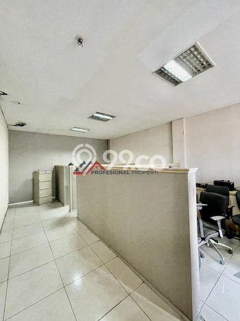 Unit Kantor Dijual di Jakarta Selatan LT 397m2 & LB 1500m2 Unit Kantor Dijual di Jakarta Selatan LT 397m2 & LB 1500m2