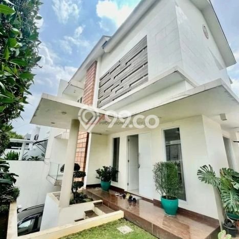 Rumah Mewah LB 389m2 Siap Huni Desain Elegan di Ampera, Jakarta Selatan Rumah Mewah LB 389m2 Siap Huni Desain Elegan di Ampera, Jakarta Selatan