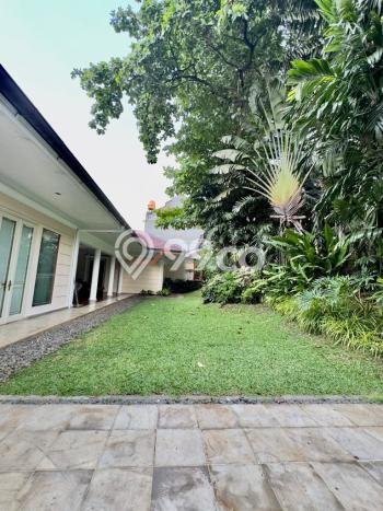 Rumah Mewah LB 500m2 Siap Huni Desain Elegan di Cipete, Jakarta Selatan Rumah Mewah LB 500m2 Siap Huni Desain Elegan di Cipete, Jakarta Selatan