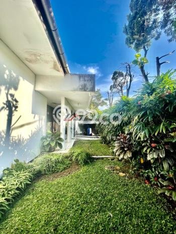 Ready to Use! Luxury House LT 376m2 Desain Modern di Cipete Ready to Use! Luxury House LT 376m2 Desain Modern di Cipete