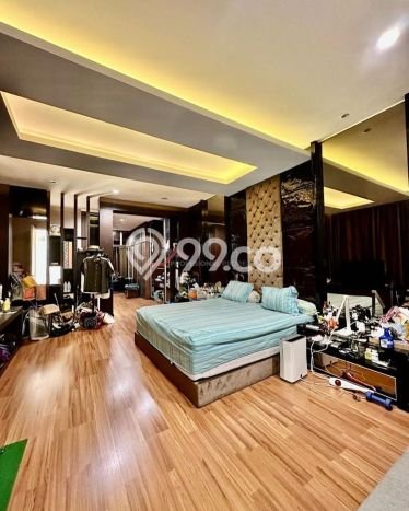 Rumah Elit Modern Siap Huni di Ampera Jakarta Selatan Rumah Elit Modern Siap Huni di Ampera Jakarta Selatan