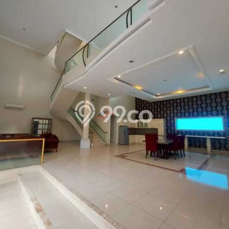 Jual Rumah Luas Megah Dengan View Eksklusif di Pondok Indah, Jakarta Selatan Jual Rumah Luas Megah Dengan View Eksklusif di Pondok Indah, Jakarta Selatan