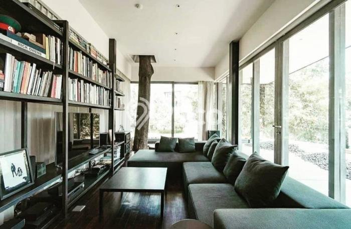 Ready to Use! Premium House LT 450m2 Desain Modern di Jati Padang Ready to Use! Premium House LT 450m2 Desain Modern di Jati Padang
