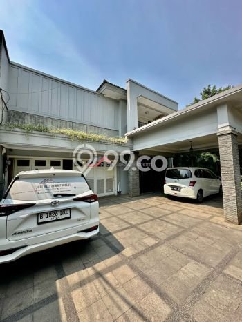 Ready to Use! Luxury House LT 679m2 Desain Elegan di Kemang Ready to Use! Luxury House LT 679m2 Desain Elegan di Kemang