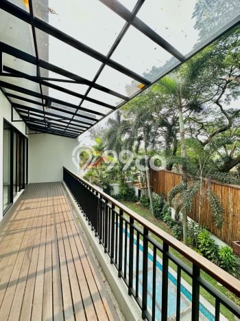 Ready to Use! Luxury House LT 572m2 Desain Modern di Tb Simatupang Ready to Use! Luxury House LT 572m2 Desain Modern di Tb Simatupang