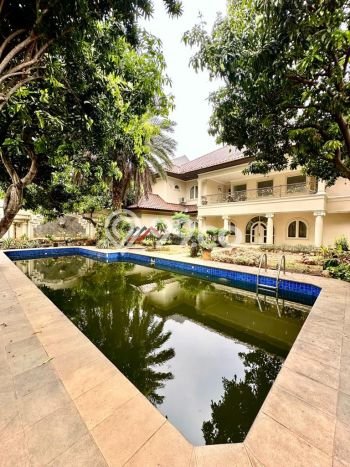 Rumah Elit Modern Tanpa Renovasi di Kemang Jakarta Selatan Rumah Elit Modern Tanpa Renovasi di Kemang Jakarta Selatan