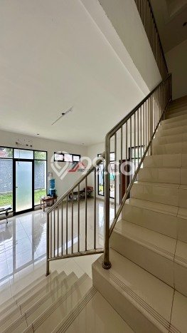 Jual Rumah Mewah Elegan Dengan View Eksklusif di Veteran, Jakarta Selatan Jual Rumah Mewah Elegan Dengan View Eksklusif di Veteran, Jakarta Selatan