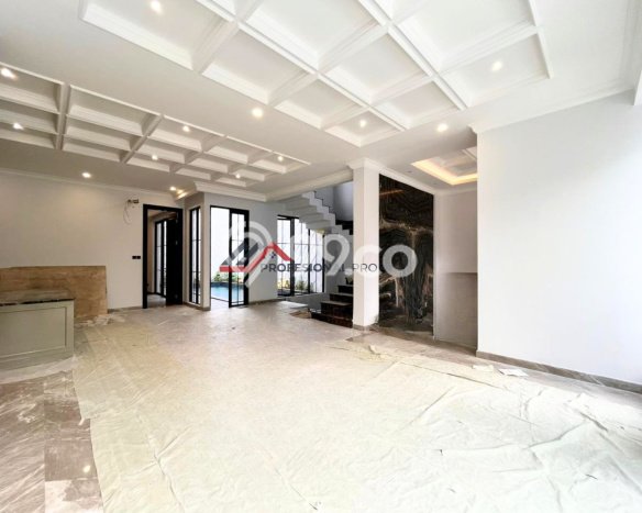 Dijual Rumah Mewah Exclusive di Cilandak, Jakarta Selatan Dijual Rumah Mewah Exclusive di Cilandak, Jakarta Selatan