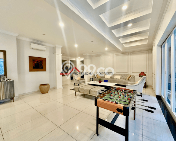 Hunian Elit LB 1000m2 Siap Pakai Desain Elegan di Kemang, Jakarta Selatan Hunian Elit LB 1000m2 Siap Pakai Desain Elegan di Kemang, Jakarta Selatan