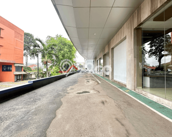LOKASI SUPER STRATEGIS! Kantor Kawasan Pondok Indah, Luas 12000m², Ramai Pengunjung LOKASI SUPER STRATEGIS! Kantor Kawasan Pondok Indah, Luas 12000m², Ramai Pengunjung