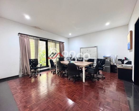 Hunian Mewah LB 350m2 Siap Pakai Desain Elegan di Pejaten, Jakarta Selatan Hunian Mewah LB 350m2 Siap Pakai Desain Elegan di Pejaten, Jakarta Selatan