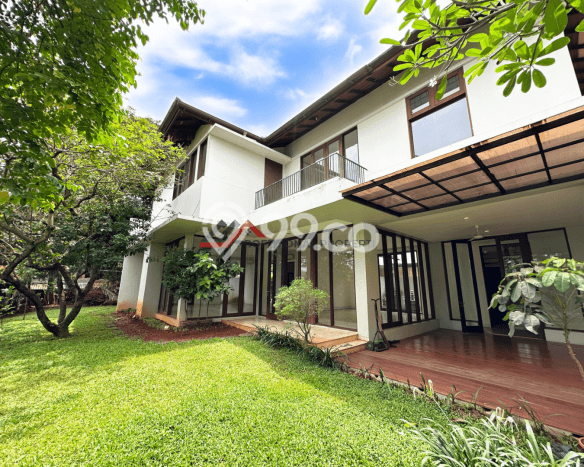 Rumah Elit Modern Tanpa Renovasi di Kemang Jakarta Selatan Rumah Elit Modern Tanpa Renovasi di Kemang Jakarta Selatan