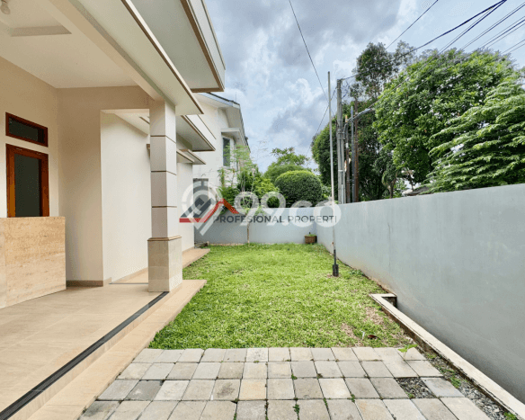 Rumah Luxury Modern Siap Huni di Pejaten Jakarta Selatan Rumah Luxury Modern Siap Huni di Pejaten Jakarta Selatan