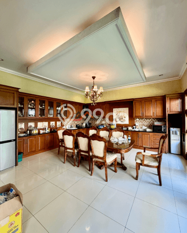 Dijual Rumah Premium dengan Fasilitas Sekitar Komplit di Cilandak, Jakarta Selatan Dijual Rumah Premium dengan Fasilitas Sekitar Komplit di Cilandak, Jakarta Selatan