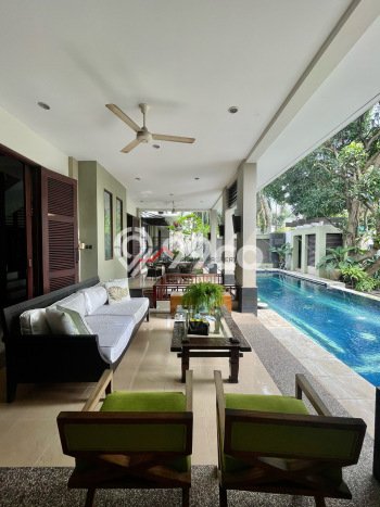 Rumah Elit Modern Siap Huni di Kemang Jakarta Selatan Rumah Elit Modern Siap Huni di Kemang Jakarta Selatan