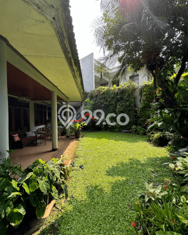 Rumah Mewah LB 380m2 Siap Huni Desain Elegan di Pejaten, Jakarta Selatan Rumah Mewah LB 380m2 Siap Huni Desain Elegan di Pejaten, Jakarta Selatan