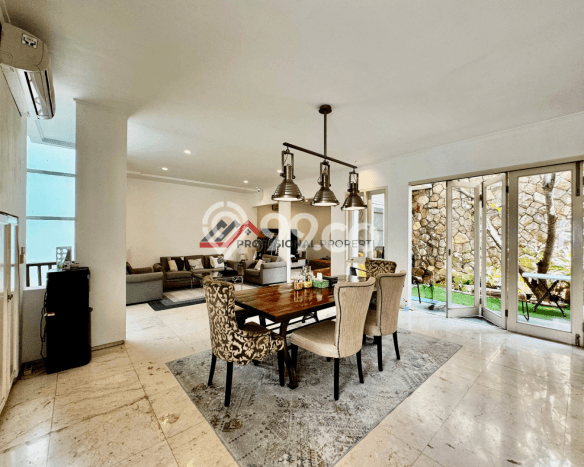 For Sale! Luxury House LT 205m2 Desain Elegan di Kemang For Sale! Luxury House LT 205m2 Desain Elegan di Kemang