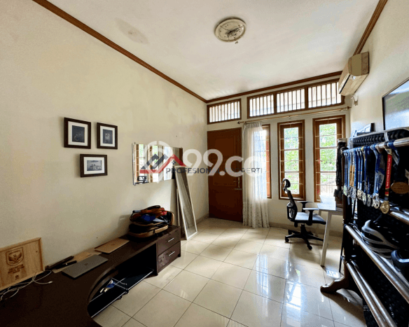 Siap Huni Rumah Mewah 3 Kamar di Cilandak Dekat ke Mana Saja Siap Huni Rumah Mewah 3 Kamar di Cilandak Dekat ke Mana Saja