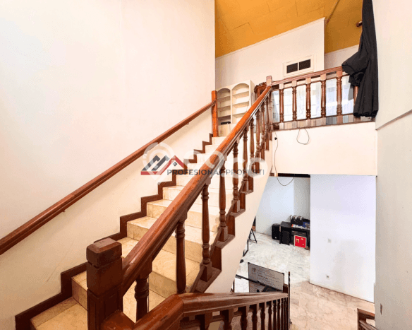 Rumah Luxury Modern Tanpa Renovasi di Pondok Indah Jakarta Selatan Rumah Luxury Modern Tanpa Renovasi di Pondok Indah Jakarta Selatan