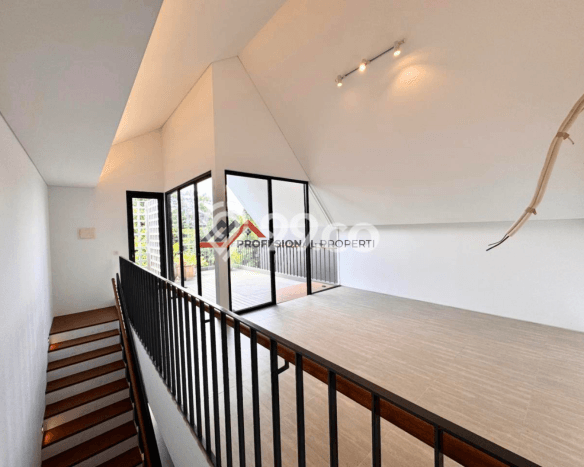 For Sale! Luxury House LT 177m2 Desain Modern di Kemang For Sale! Luxury House LT 177m2 Desain Modern di Kemang