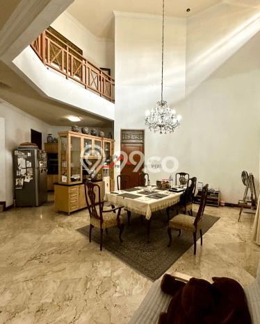 Rumah Mewah LB 380m2 Siap Huni Desain Elegan di Pejaten, Jakarta Selatan Rumah Mewah LB 380m2 Siap Huni Desain Elegan di Pejaten, Jakarta Selatan