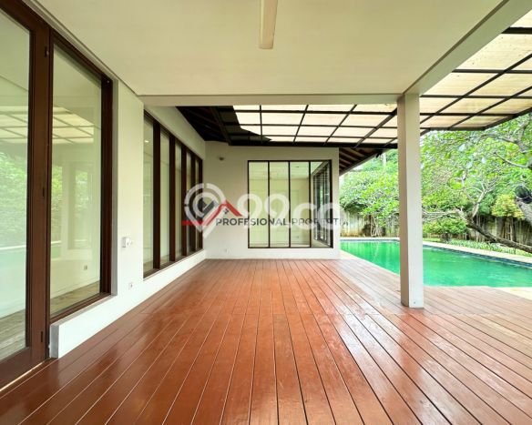 Rumah Mewah LB 700m2 Siap Huni Desain Elegan di Kemang, Jakarta Selatan Rumah Mewah LB 700m2 Siap Huni Desain Elegan di Kemang, Jakarta Selatan