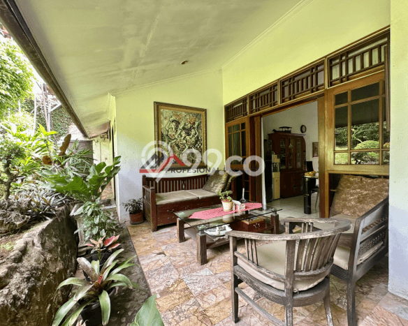 Dijual Rumah Luas Megah Dengan View Eksklusif di Pejaten, Jakarta Selatan Dijual Rumah Luas Megah Dengan View Eksklusif di Pejaten, Jakarta Selatan