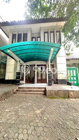 Rumah Luxury Modern Tanpa Renovasi di Kemang Jakarta Selatan Rumah Luxury Modern Tanpa Renovasi di Kemang Jakarta Selatan