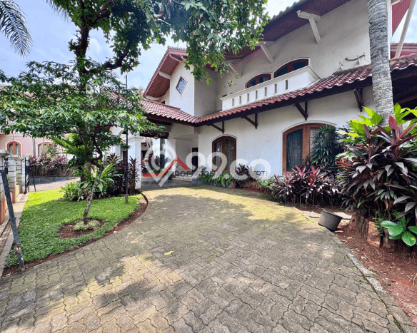 Rumah Elit Modern Siap Huni di Pondok Indah Jakarta Selatan Rumah Elit Modern Siap Huni di Pondok Indah Jakarta Selatan