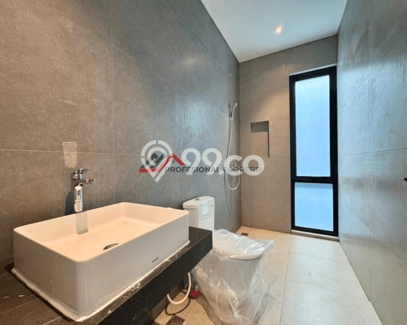 For Sale! Luxury House LT 177m2 Desain Modern di Kemang For Sale! Luxury House LT 177m2 Desain Modern di Kemang