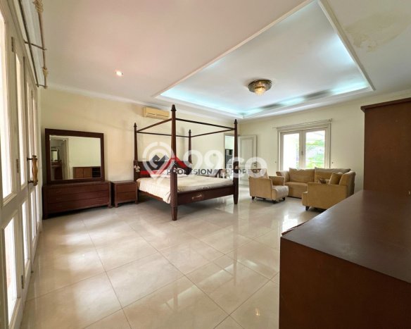 Rumah Elit LB 450m2 Siap Huni Desain Elegan di Kemang, Jakarta Selatan Rumah Elit LB 450m2 Siap Huni Desain Elegan di Kemang, Jakarta Selatan