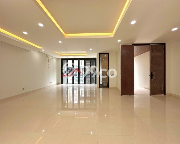Hunian Elit LB 250m2 Siap Pakai Desain Elegan di Pondok Labu, Jakarta Selatan Hunian Elit LB 250m2 Siap Pakai Desain Elegan di Pondok Labu, Jakarta Selatan