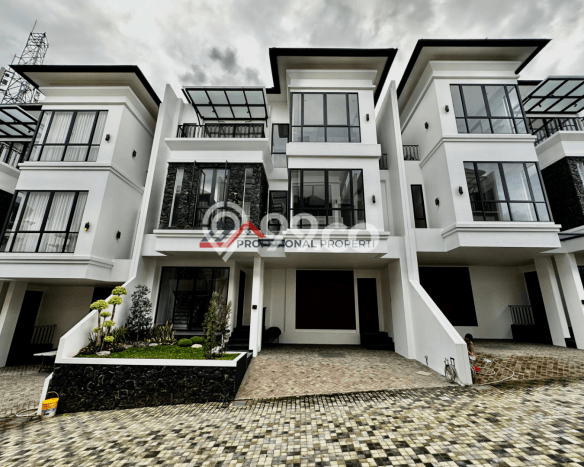 Rumah Elit Modern Tanpa Renovasi di Lebak Bulus Jakarta Selatan Rumah Elit Modern Tanpa Renovasi di Lebak Bulus Jakarta Selatan