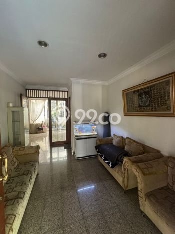 Rumah di Pondok Indah, Dekat Fasilitas, LT 227m² Rumah di Pondok Indah, Dekat Fasilitas, LT 227m²