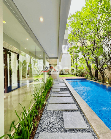For Sale! Premium House LT 450m2 Desain Modern di Cipete For Sale! Premium House LT 450m2 Desain Modern di Cipete