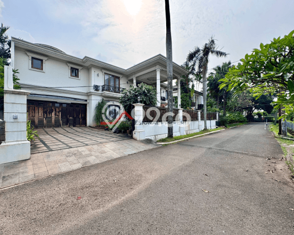 Siap Huni Hunian Elit 5 Kamar di Cilandak Dekat ke Mana Saja Siap Huni Hunian Elit 5 Kamar di Cilandak Dekat ke Mana Saja