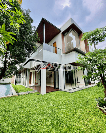 Ready to Use! Premium House LT 515m2 Desain Modern di Kemang Ready to Use! Premium House LT 515m2 Desain Modern di Kemang
