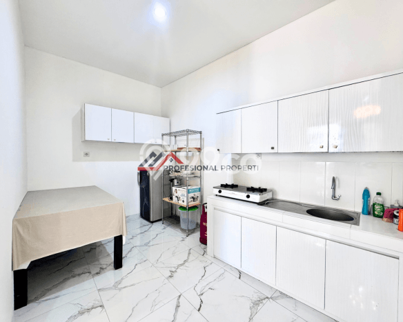Dijual Rumah Kost di Pejaten, Jakarta Selatan, 30 KT, 30 KM, Bangunan 1000m2 Dijual Rumah Kost di Pejaten, Jakarta Selatan, 30 KT, 30 KM, Bangunan 1000m2