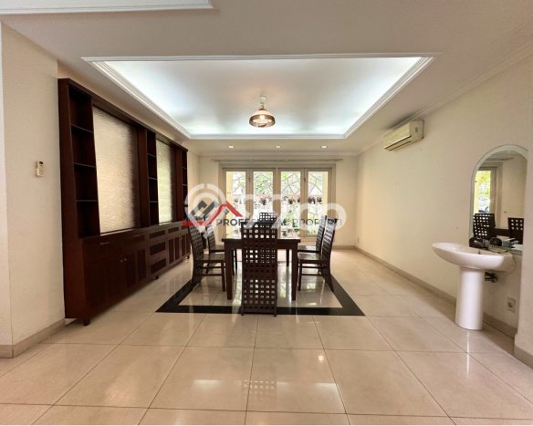 Rumah Elit LB 450m2 Siap Huni Desain Elegan di Kemang, Jakarta Selatan Rumah Elit LB 450m2 Siap Huni Desain Elegan di Kemang, Jakarta Selatan